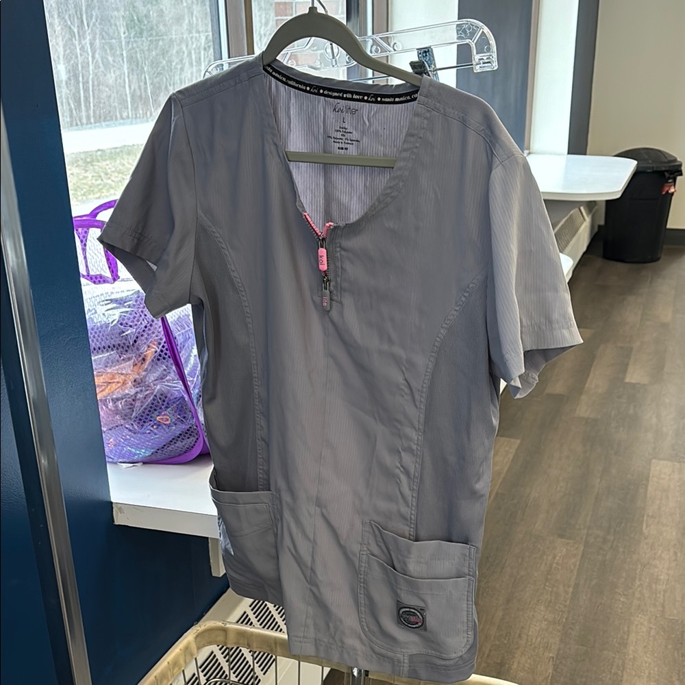 Gray Short Sleeve Scrub Top